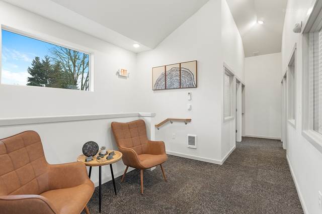 1-bedroom apartment at Verda Crossing Apartments in Keizer, OR